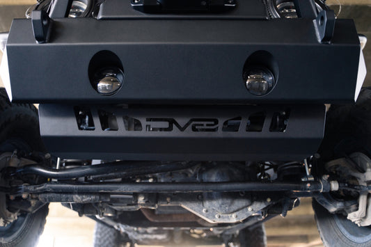 DV8 Offroad - DV8 Offroad 18-23 Jeep Wrangler JL/JT Front Bumper Sway-Bar Disconnect Motor Skid Plate - SPJL-02