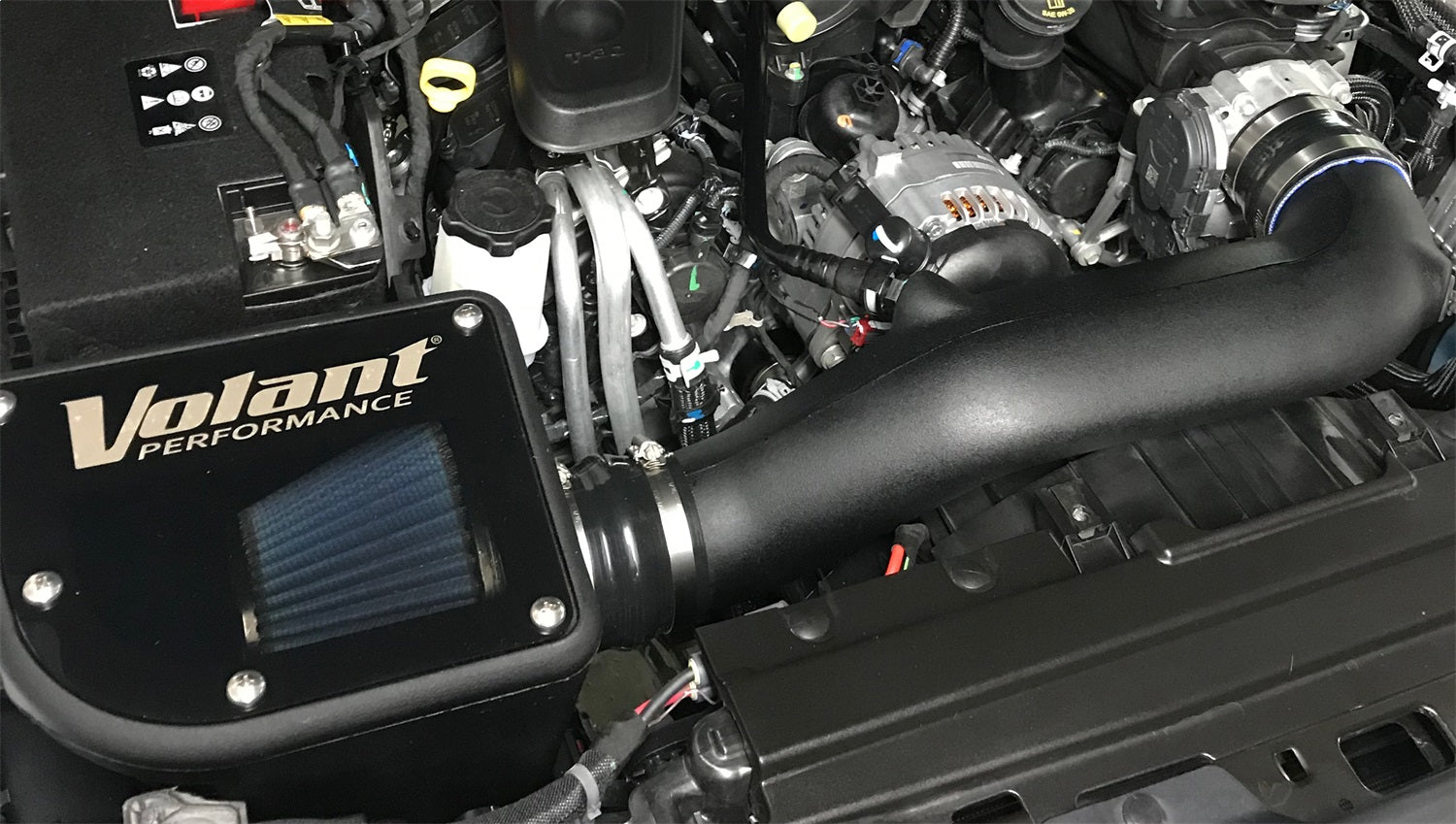 Volant - Volant 2018 Jeep Wrangler JL 3.6L V6 Pro5 Closed Box Air Intake System - 17736 - MST Motorsports