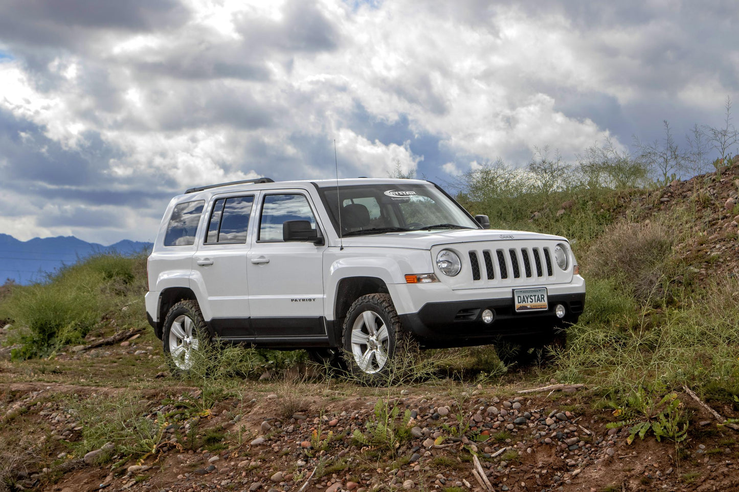 Daystar - Jeep Patriot 1.5 Inch Lift Kit 07-17 Patriot Daystar - KJ09169BK - MST Motorsports