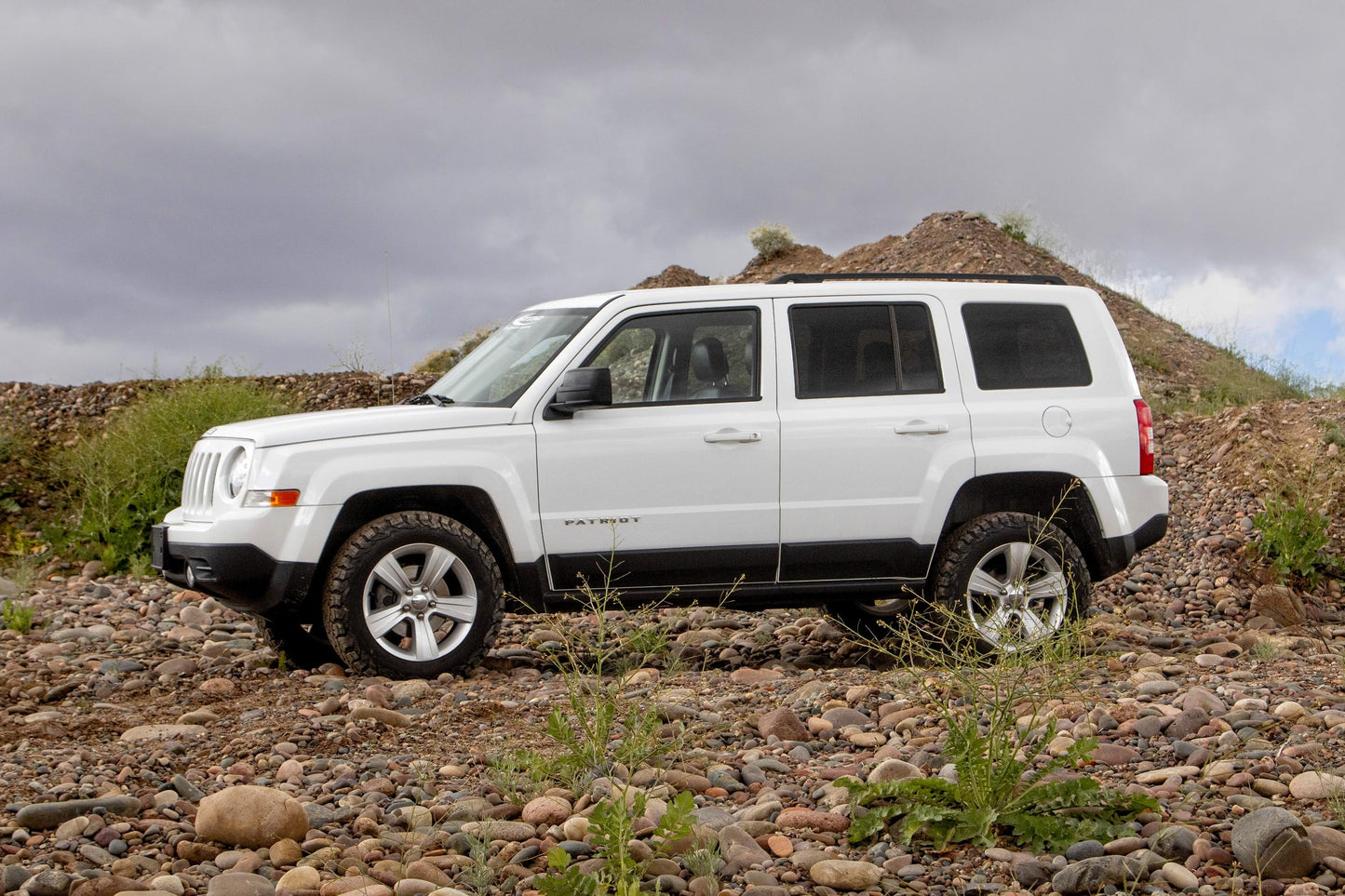 Daystar - Jeep Patriot 1.5 Inch Lift Kit 07-17 Patriot Daystar - KJ09169BK - MST Motorsports